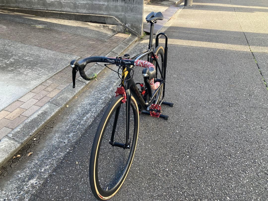 【美品】スペシャライズド Tarmac カーボンロード / 黒✖️金 56