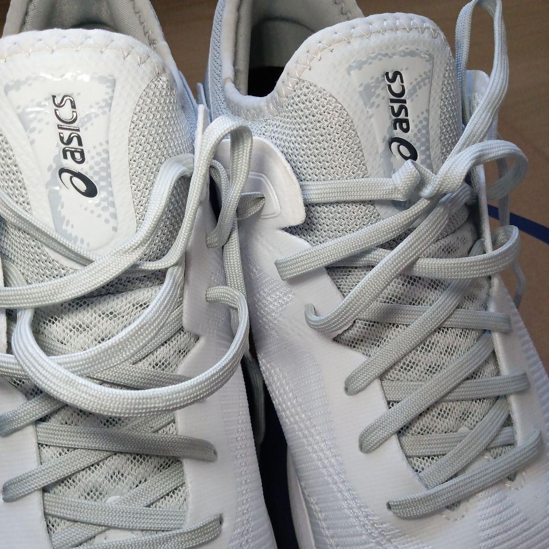 シューズ(男性用) Asics shoe