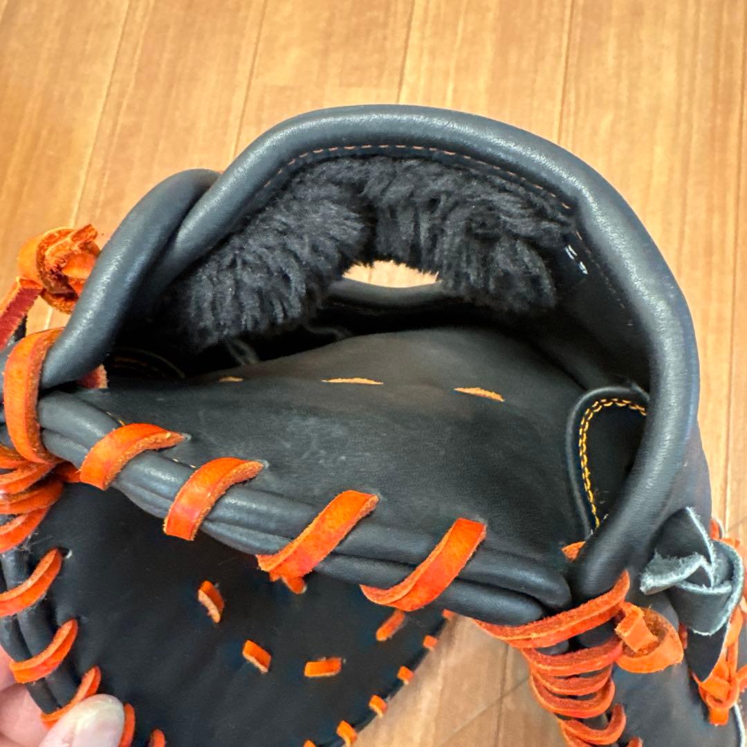 未使用 グロム（GLOM）軟式ファーストミット 湯もみ型付け済み