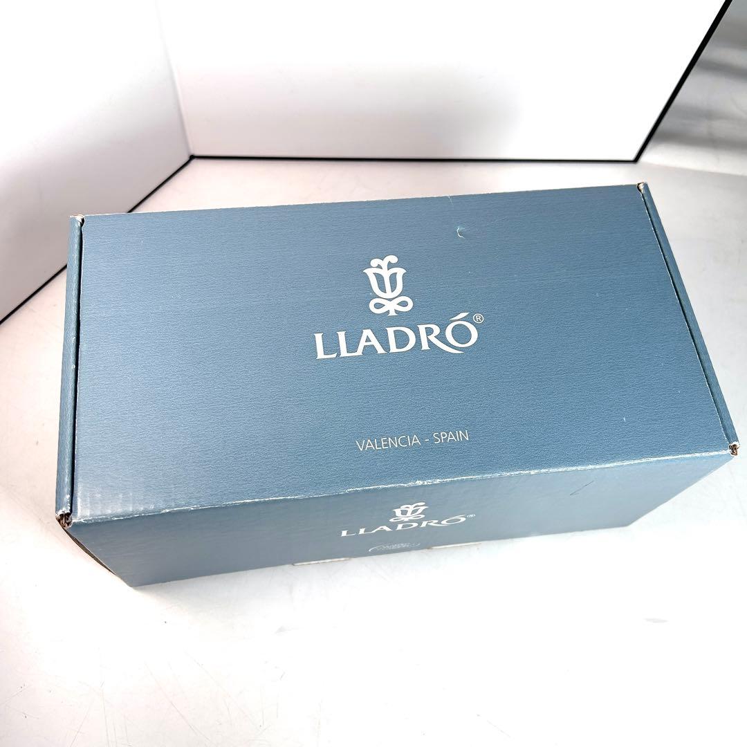 【極美品】【箱付き】Lladr リヤドロ 素敵なお花 オブジェ　置物