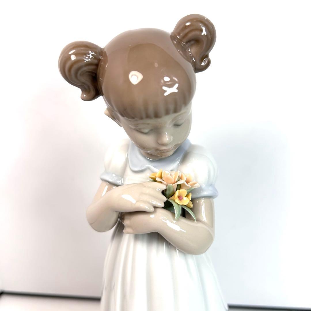 【極美品】【箱付き】Lladr リヤドロ 素敵なお花 オブジェ　置物