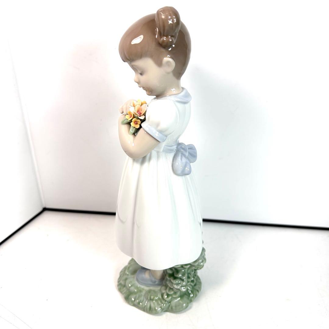 【極美品】【箱付き】Lladr リヤドロ 素敵なお花 オブジェ　置物