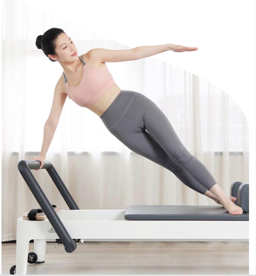 木製ピラティスリフォーマー（Pilates ) スタジオ用本格モデル