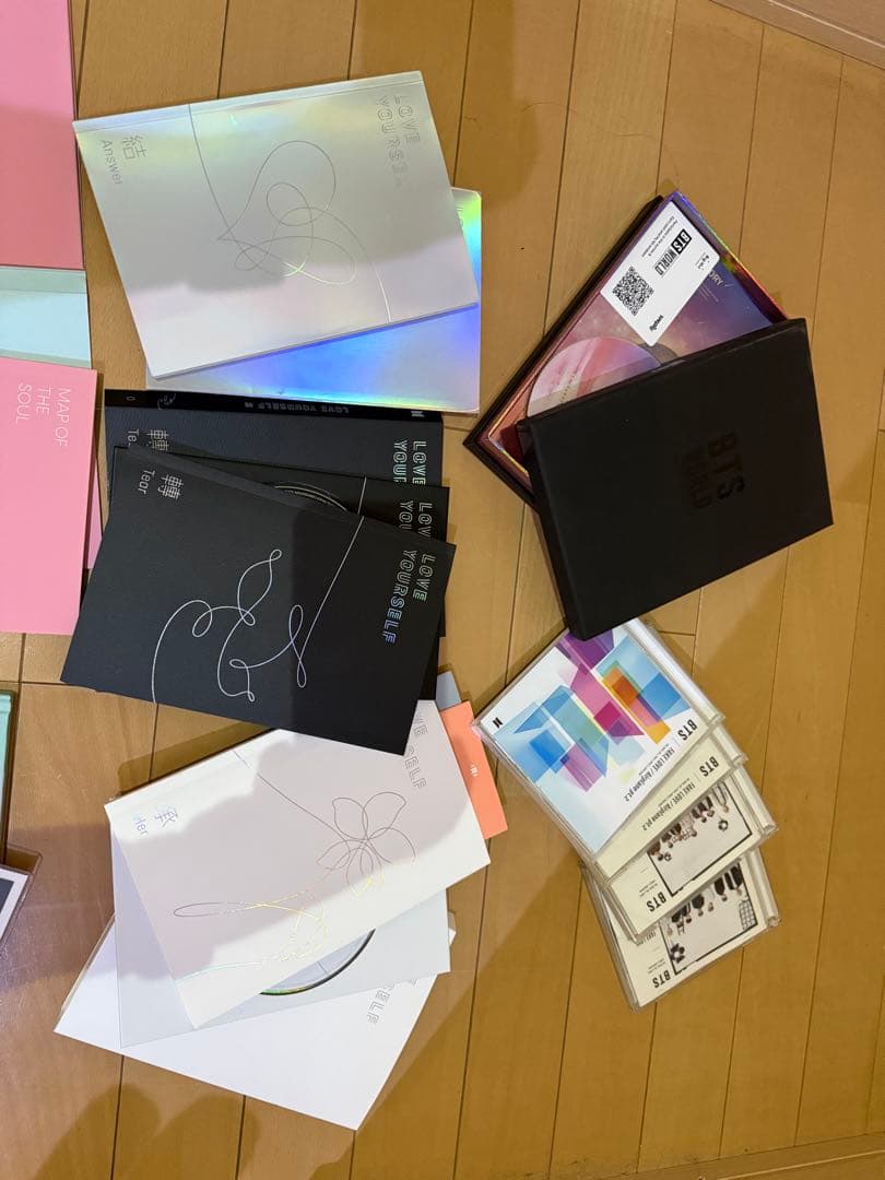 BTSグッズまとめ売りアミボム・ポスターうちわセット☆公式
