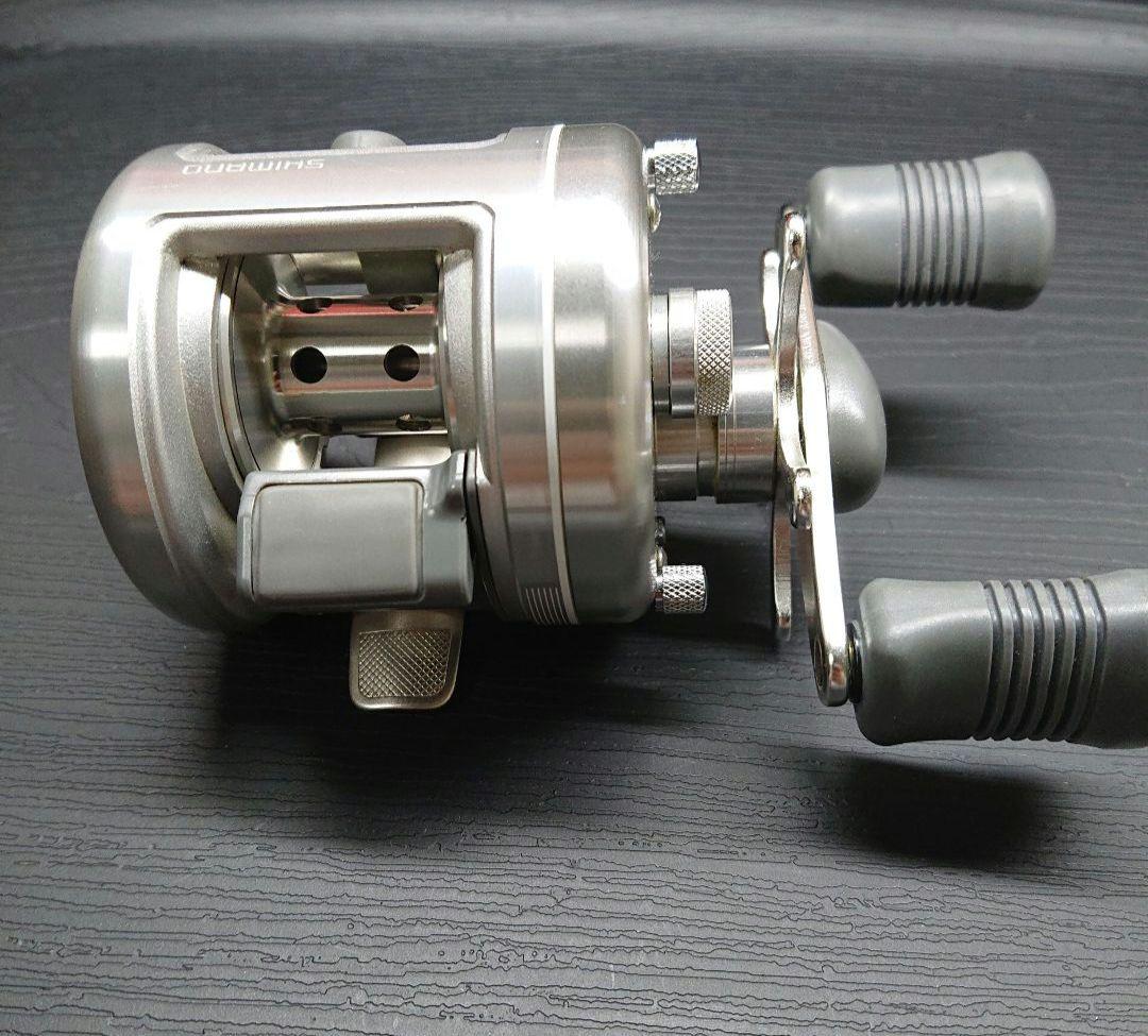 SHIMANO 初代カルカッタ100 ベイトリール
