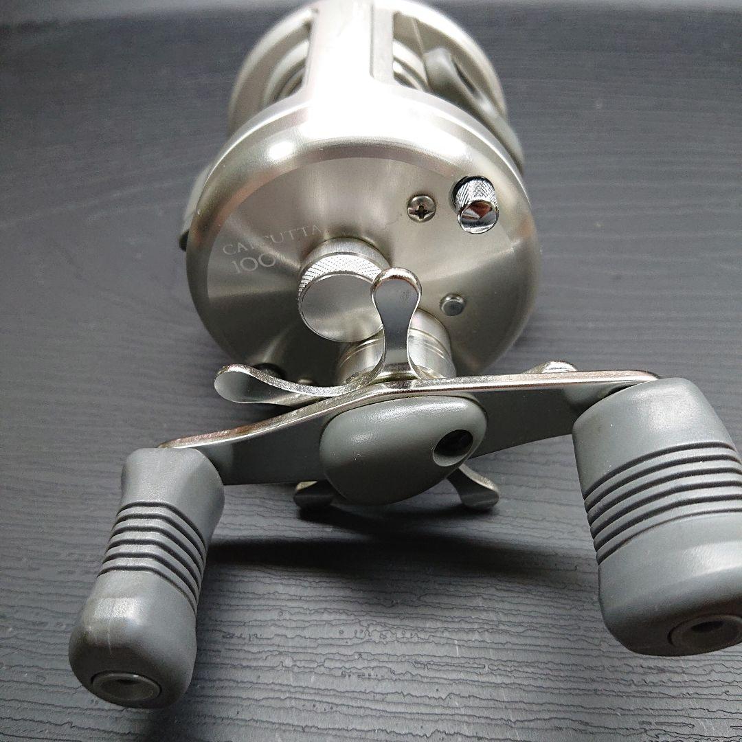 SHIMANO 初代カルカッタ100 ベイトリール