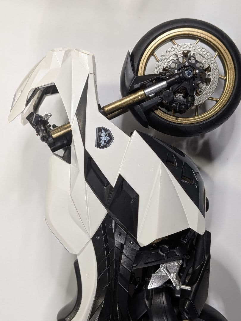 S.H.figuarts 大量発生型相変異バッタオーグ&バッタオーグ用サイクロン
