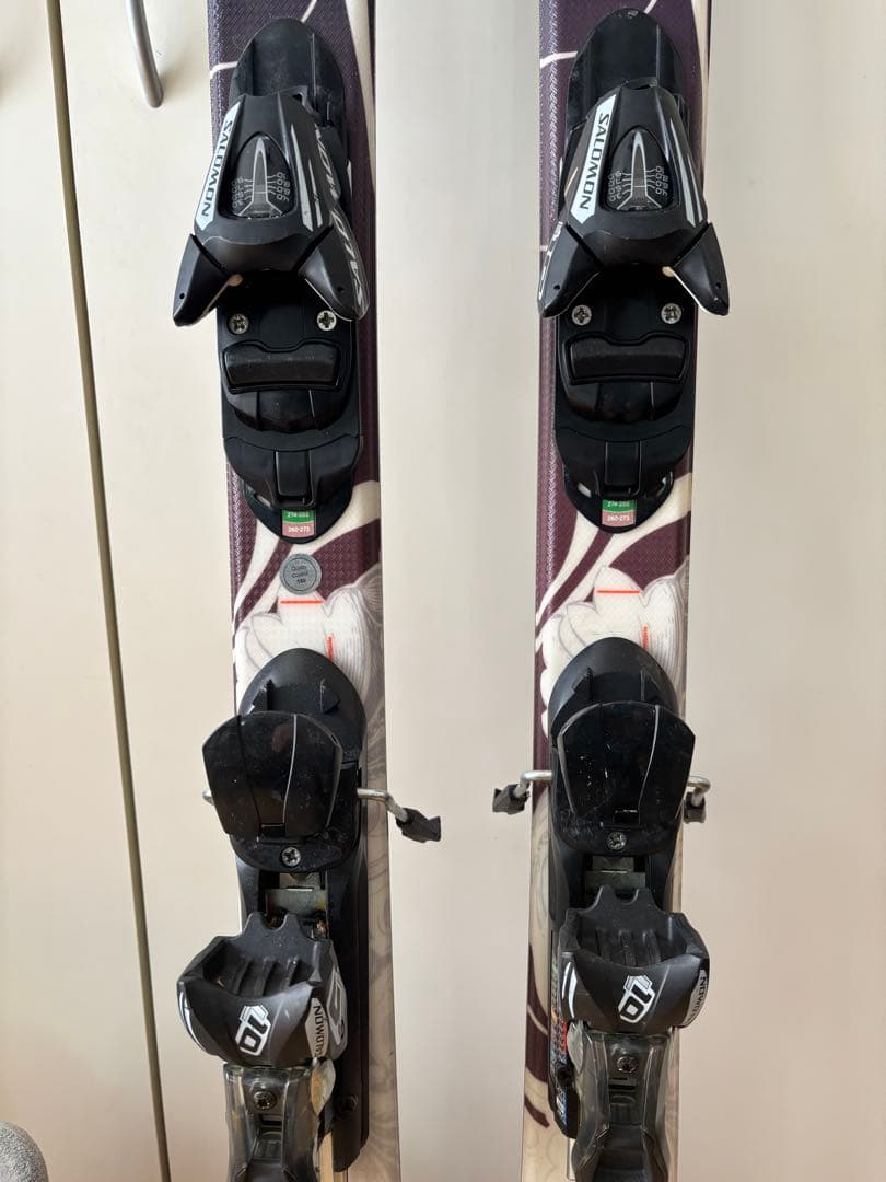 サロモン　女性orジュニア用スキーセット 145cm
