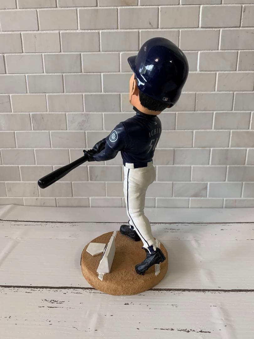 イチロー 2004年 262安打記念 ボブルヘッド マリナーズ永久欠番　殿堂入り