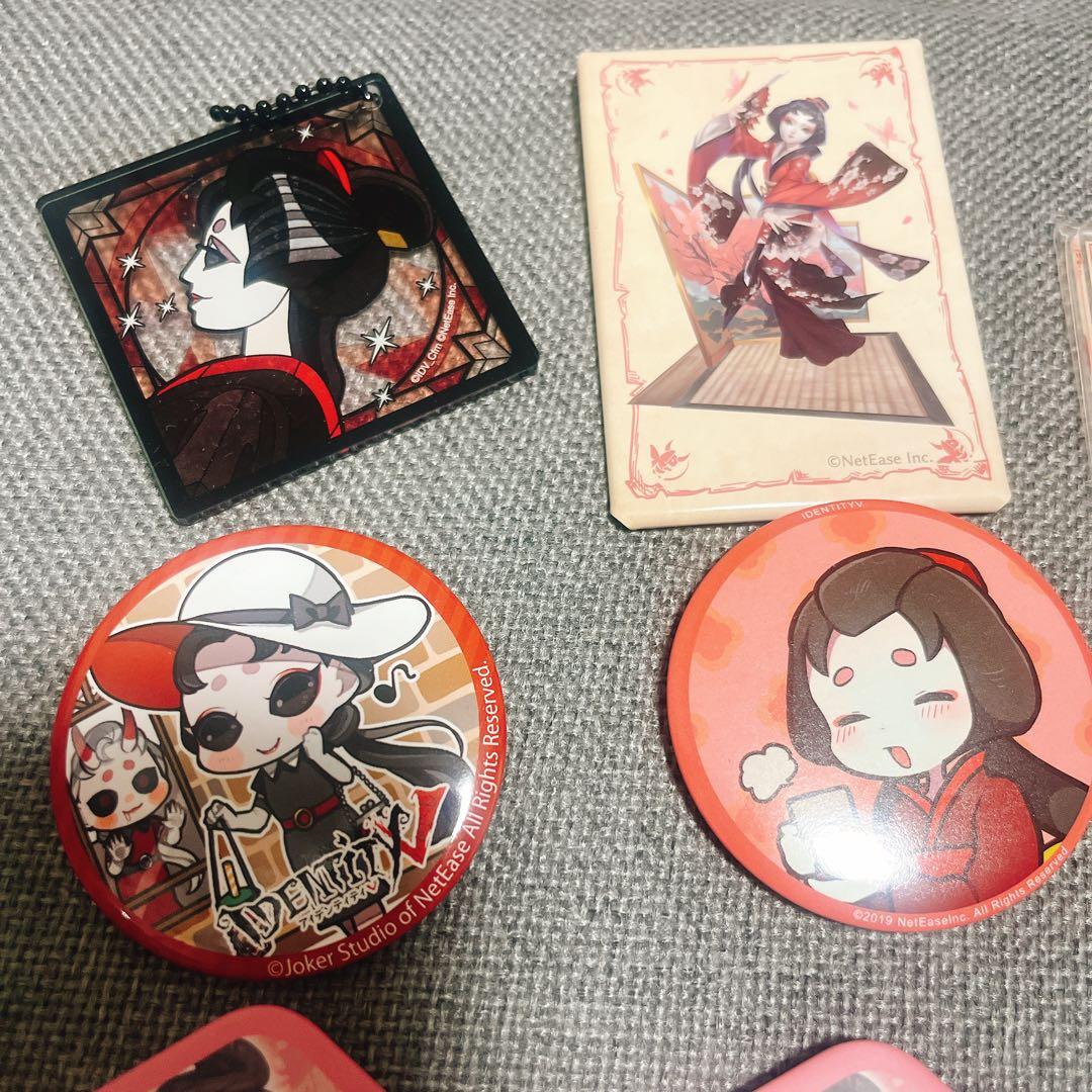 第五人格　美智子　缶バッジ　アクリルスタンド　キーホルダー　まとめ