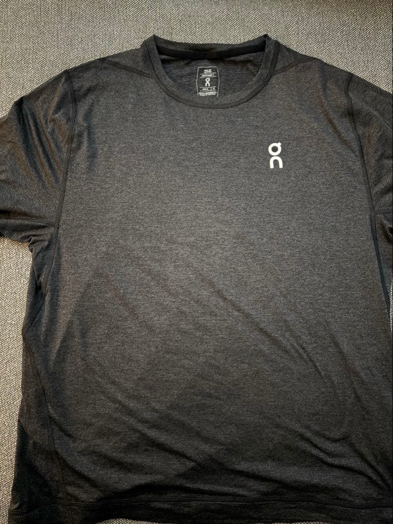 ON Courtside-T Tシャツ Mサイズ
