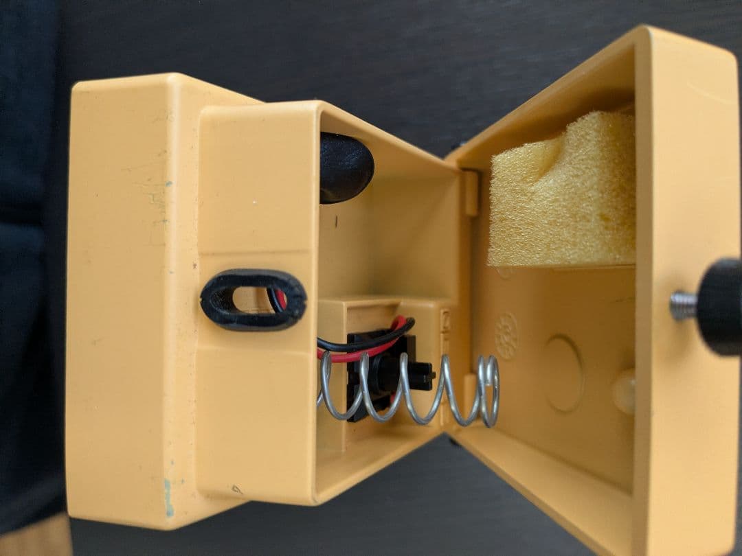BOSSのエフェクター　アコースティックシュミレーター　中古美品