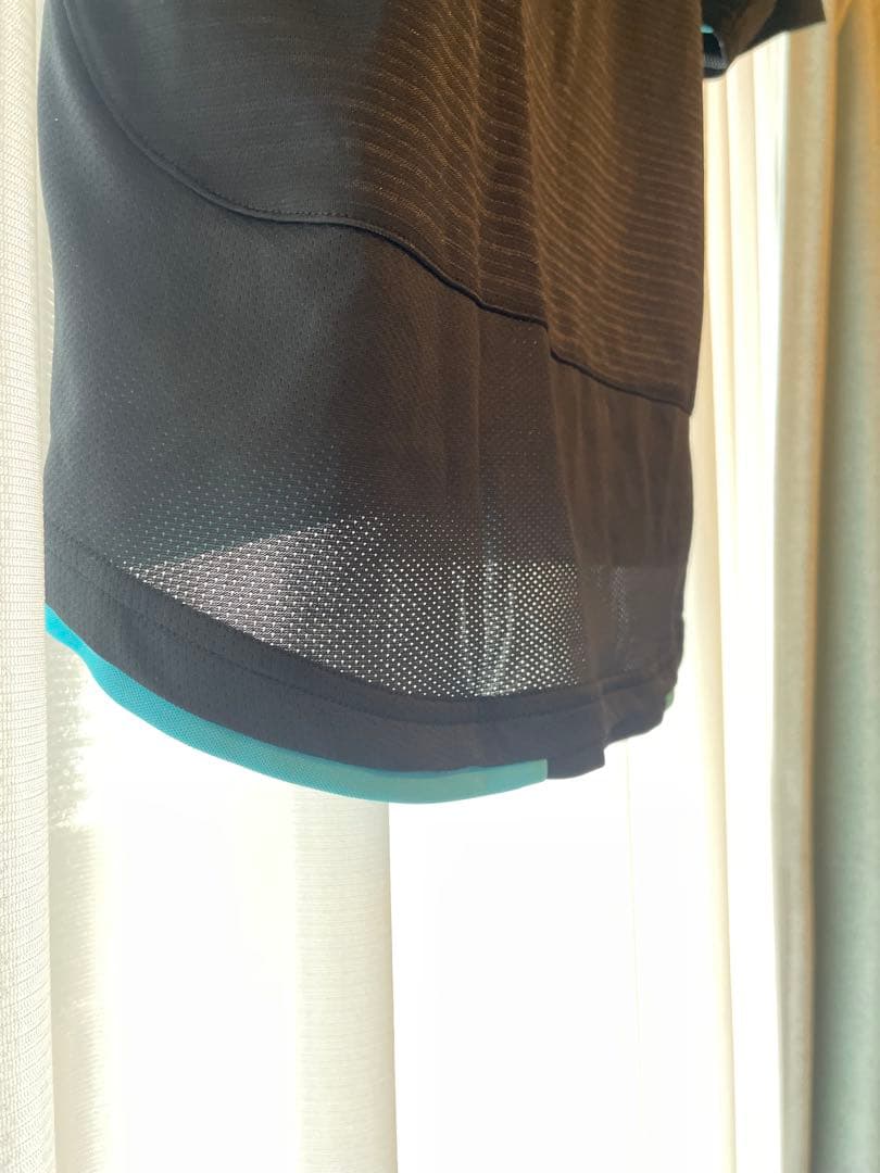 YONEX 半袖バドミントンシャツ 黒