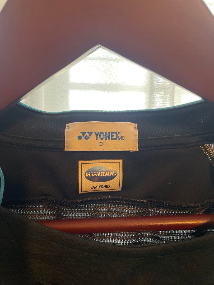 YONEX 半袖バドミントンシャツ 黒