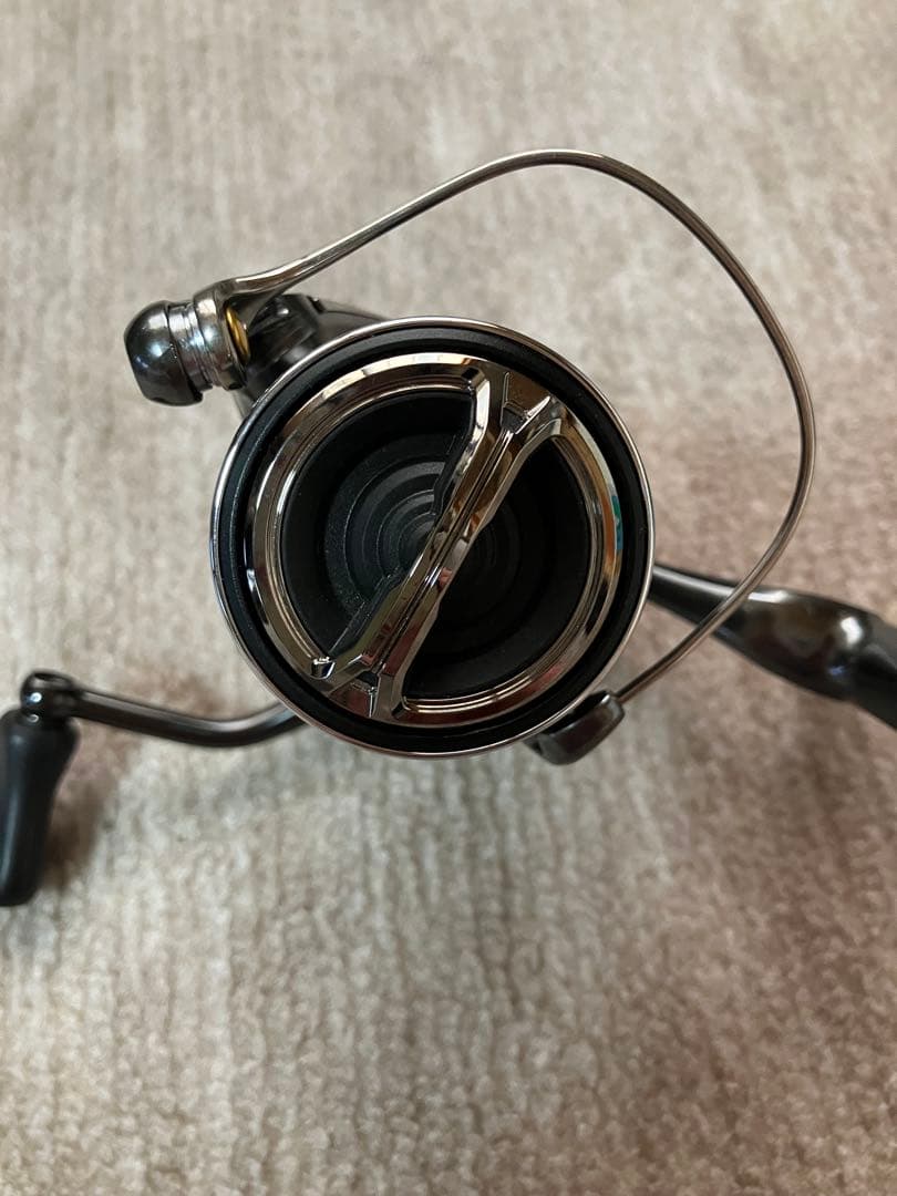 【シマノ】24ツインパワー 2500SHG（淡水のみ使用品）