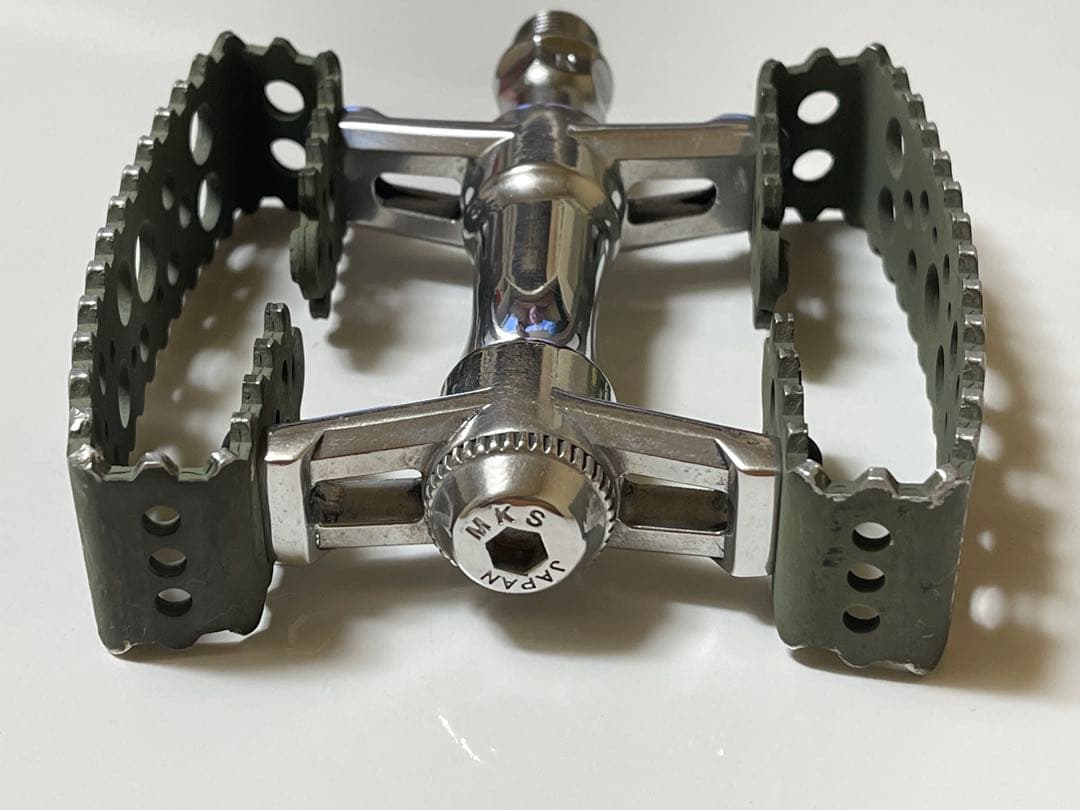 【2022限定カラー】SimWorks Bubbly Pedal Olive