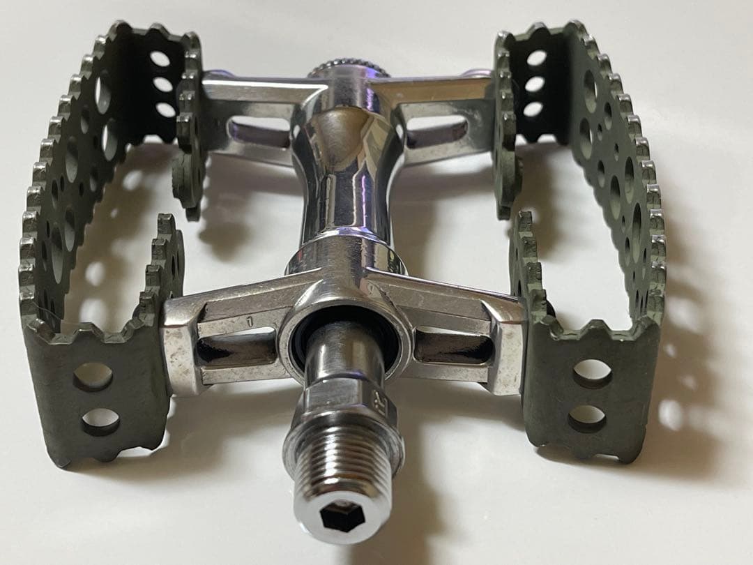 【2022限定カラー】SimWorks Bubbly Pedal Olive