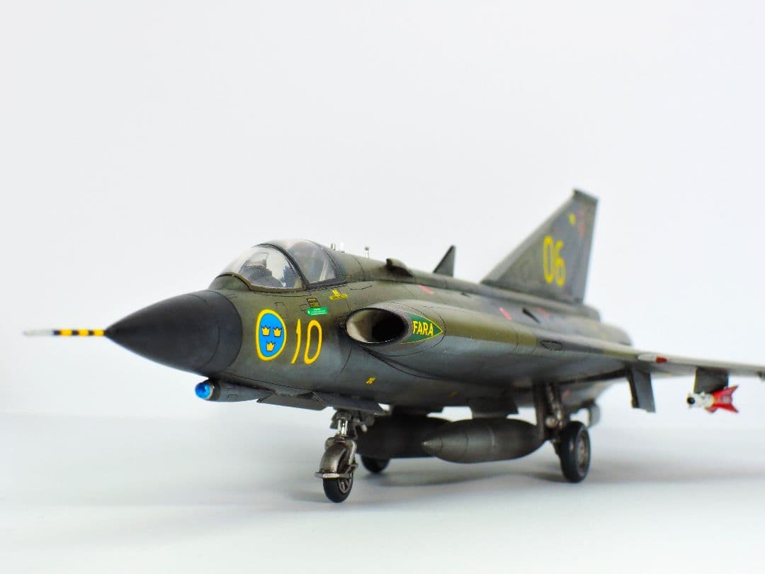 【完成品】ハセガワ 1/72 J35F ドラケン