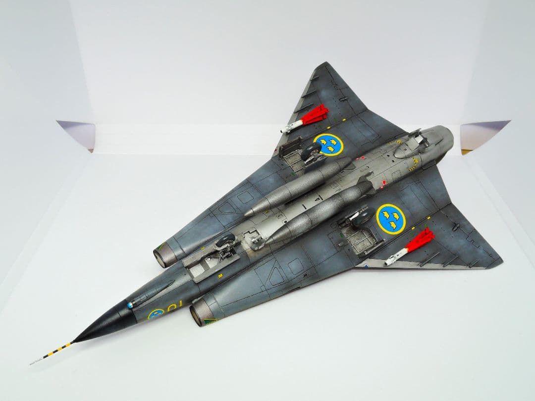 【完成品】ハセガワ 1/72 J35F ドラケン
