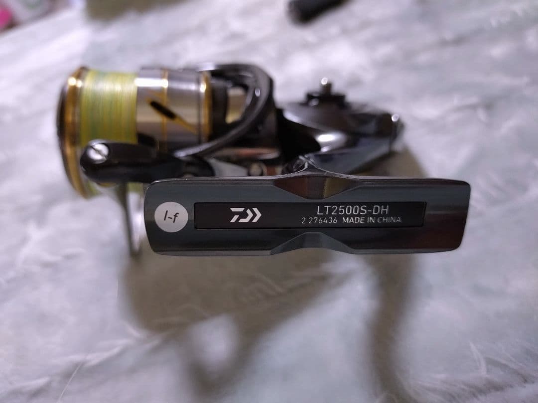 20ルビアスLUVIAS 2500S-DHスピニングリール