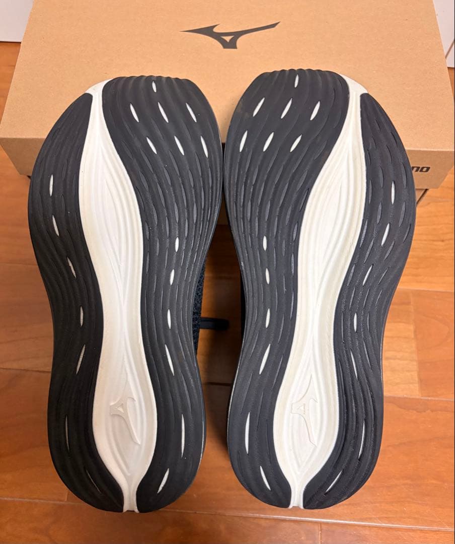 Mizuno ネオゼン ￼27.5cm