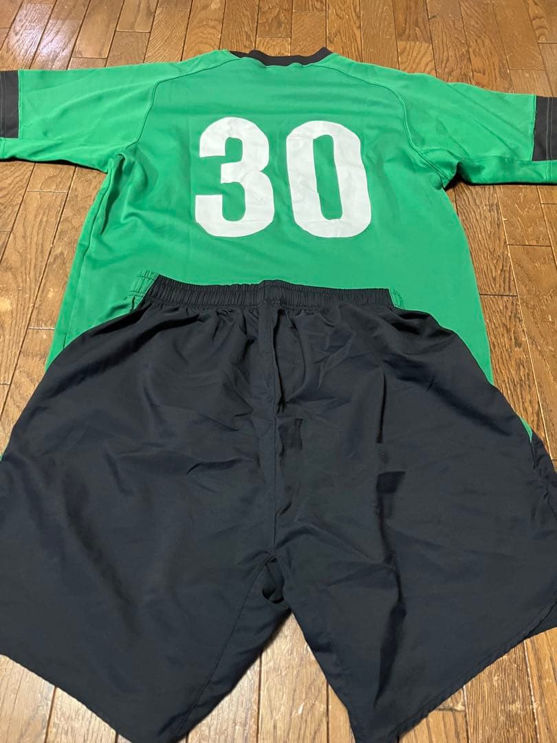 【非売品】専修大学サッカー部ユニフォームNikeモデル 上下セット グリーン