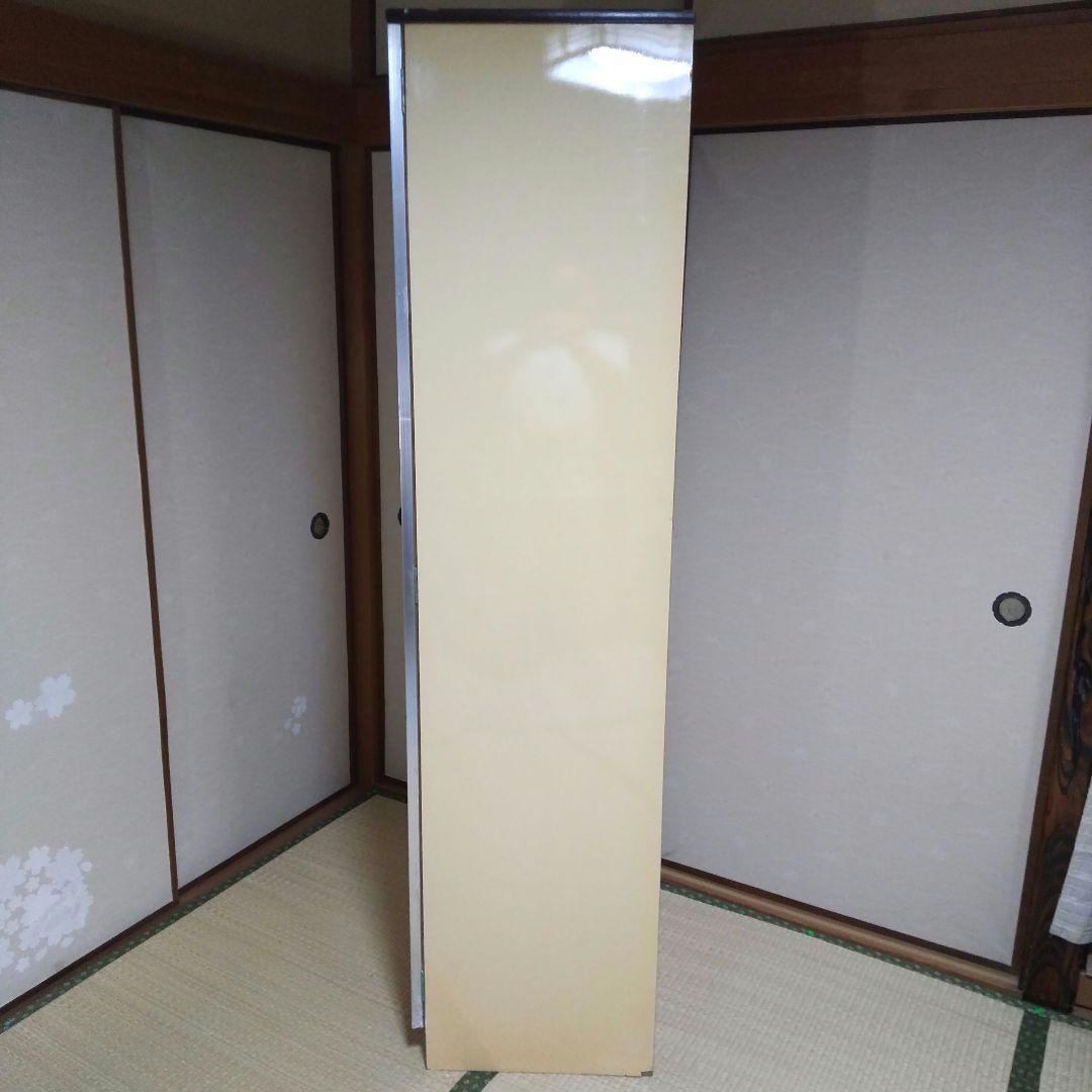 ＊ベージュの9段扉付き収納棚 ラック 両開き たっぷり収納 昭和レトロ
