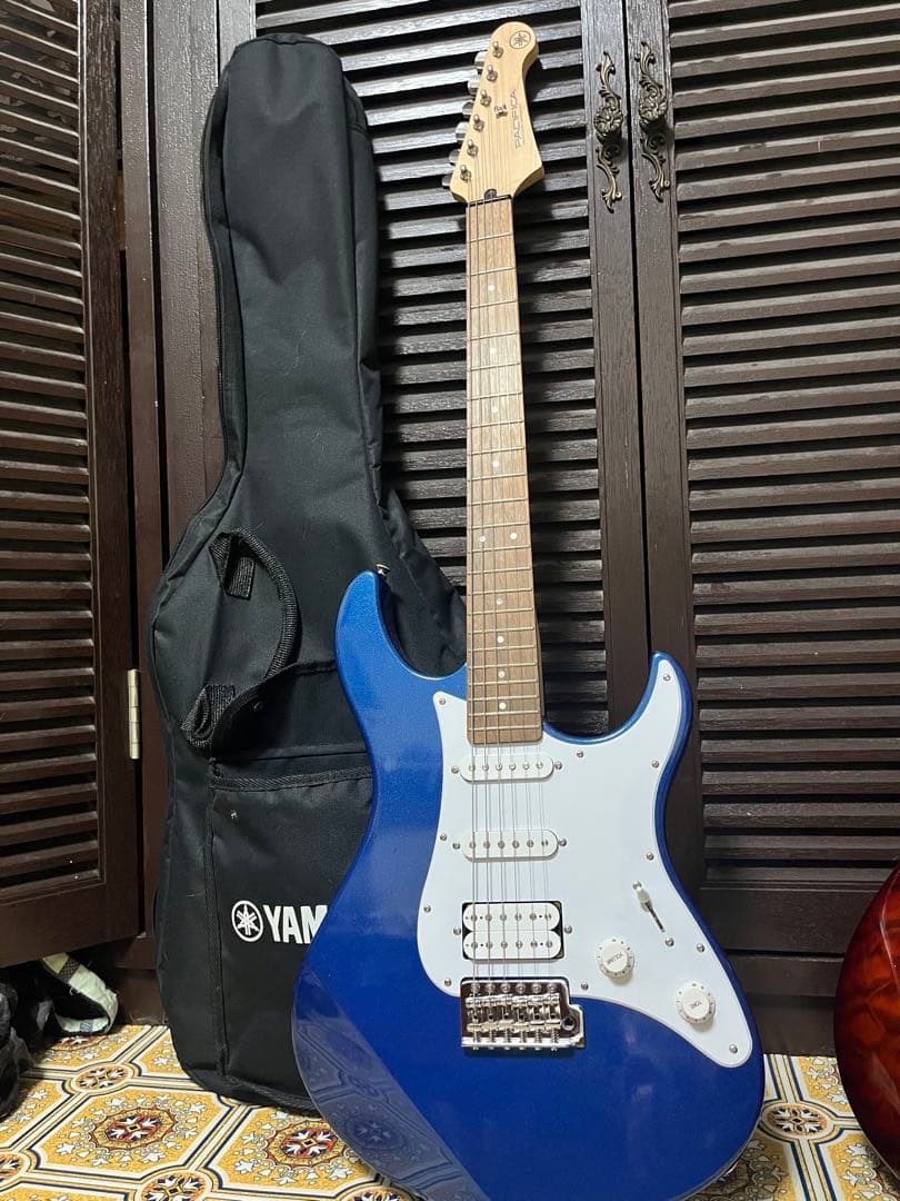 YAMAHA PACIFICA012 HSS ダークブルーメタリック