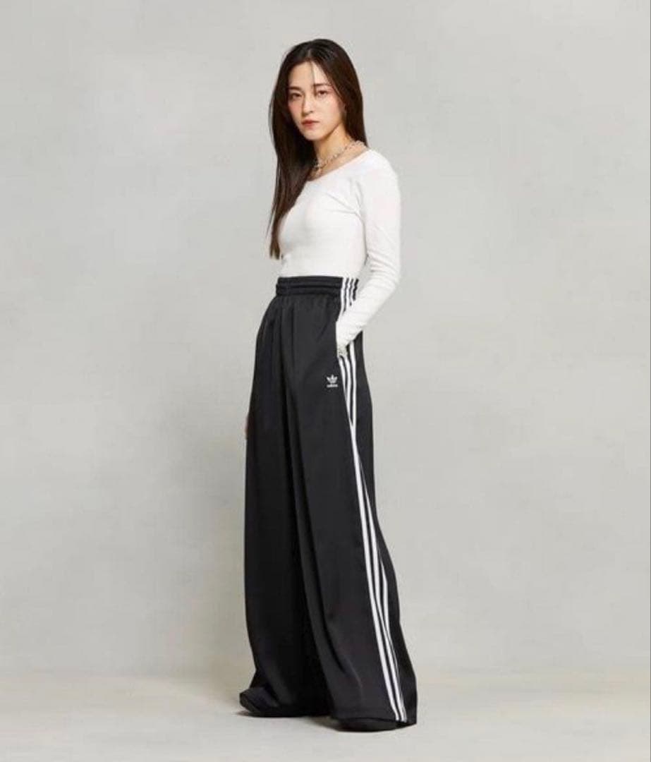 adidas サテンワイド S ブラック