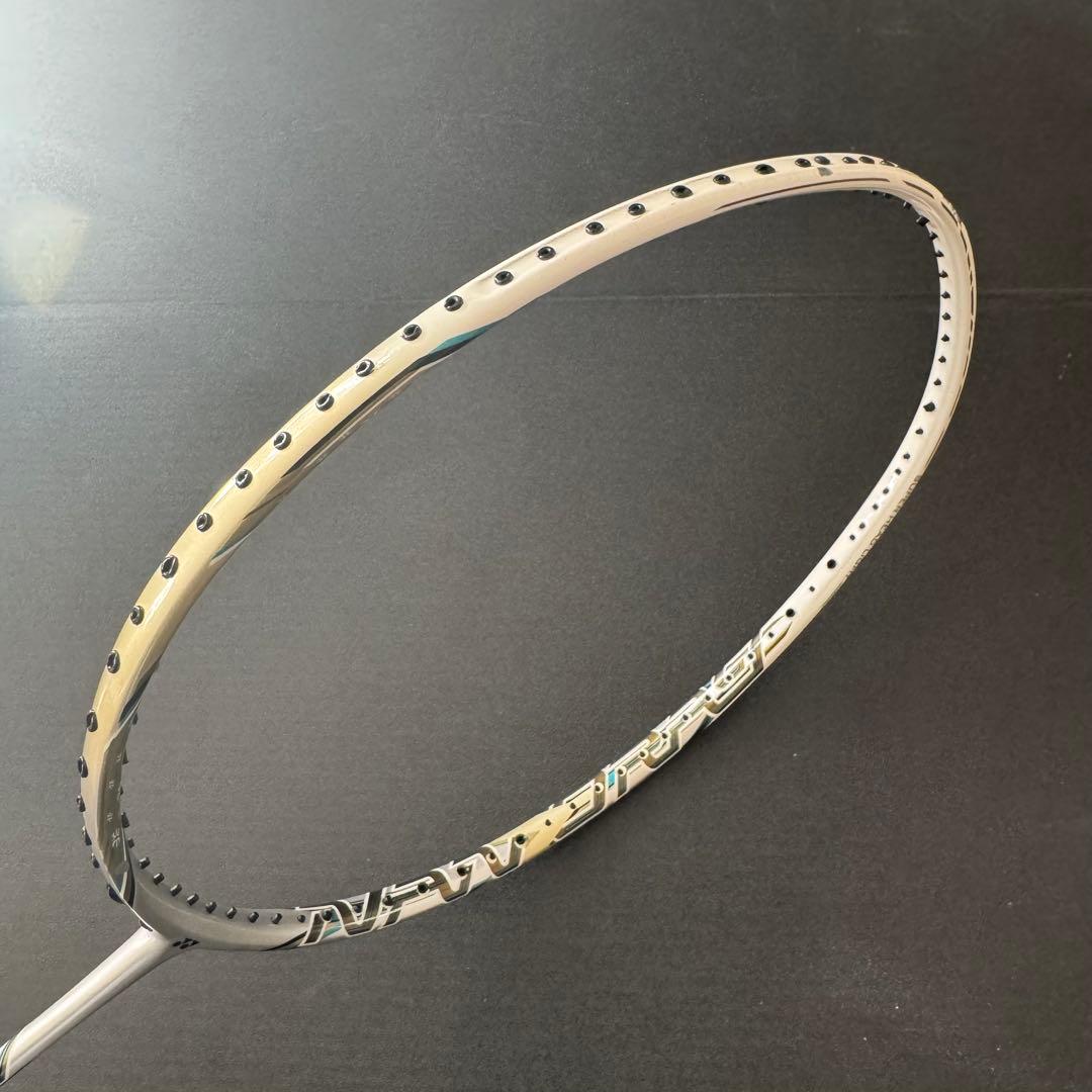 【廃盤】YONEX ナノレイ750 3UG5 バドミントン