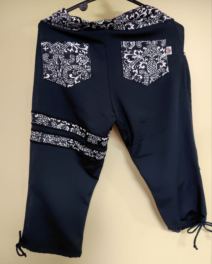 【ほぼ新品】ミカランセ mikano カーゴパンツ 使いやすい黒