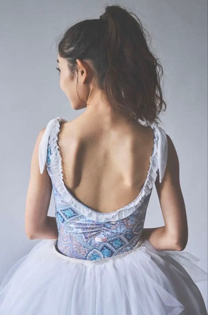 【新品未使用】M ポーチ付 stina Her story blue bell