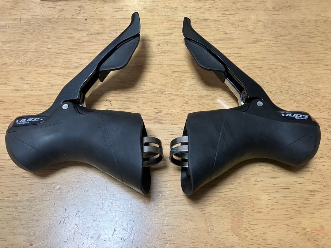SHIMANO SORA STIデュアルコントロールレバー トリプル用