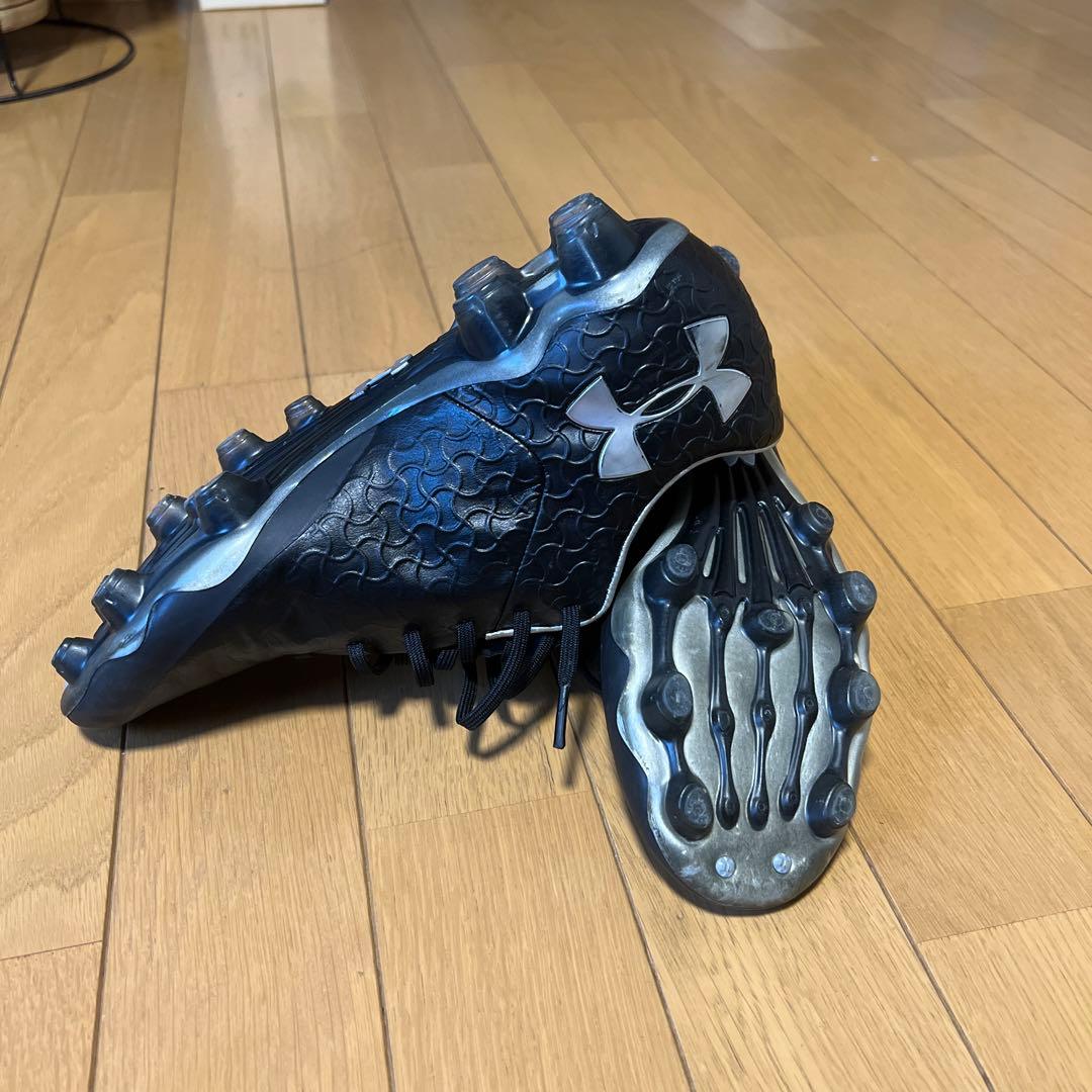 アンダーアーマーサッカースパイク