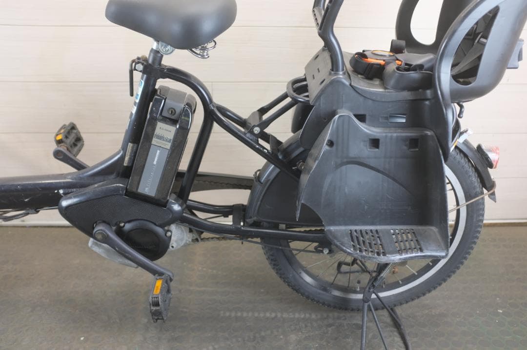 電動自転車ヤマハPAS　KISS　20インチ　3段8.9Ah（4点灯）充電器あり