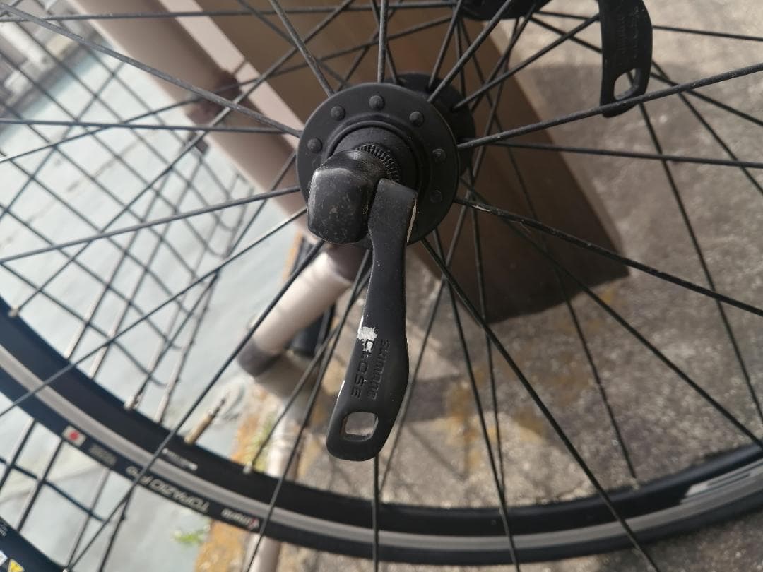 シマノ　ホイル　WH-RS010　　中古品