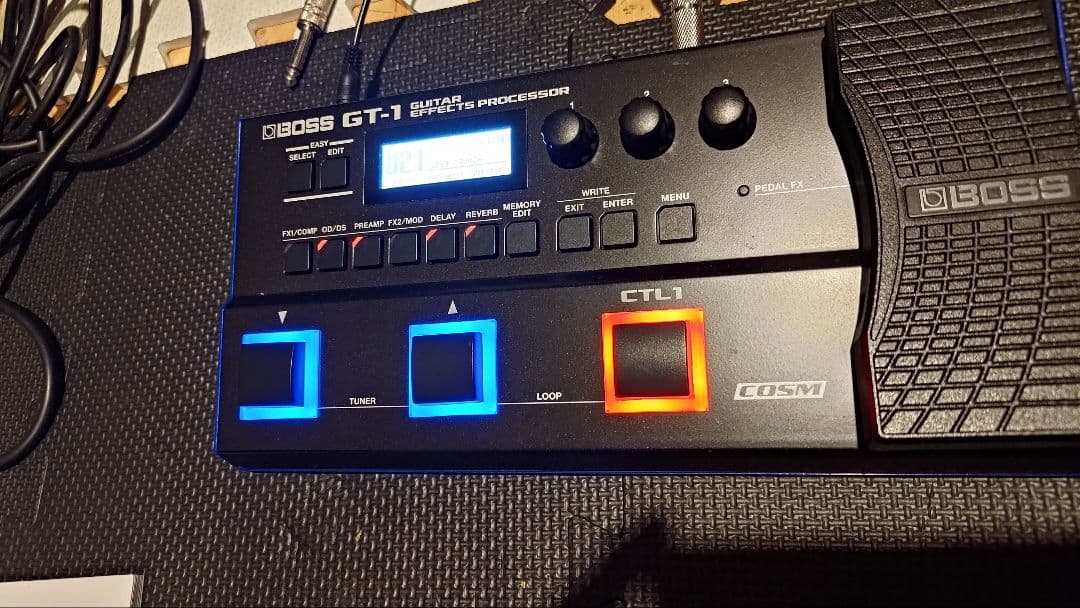 BOSS GT-1 デジタルギターエフェクター