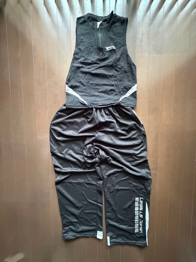【美品】レスミルズ ロングパンツ+カットソー（黒×白）