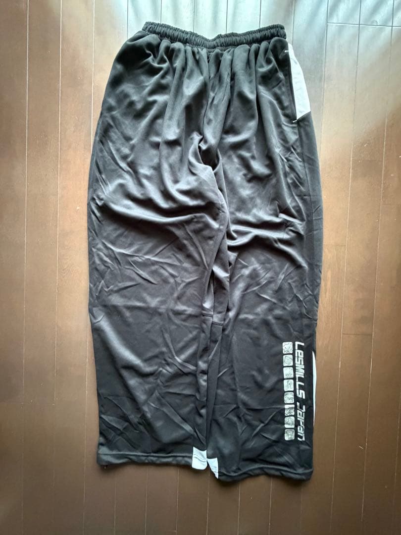 【美品】レスミルズ ロングパンツ+カットソー（黒×白）