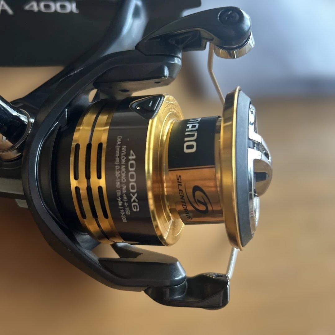 shimano シマノ　SAHJRA 4000XG サハラ　スピニング