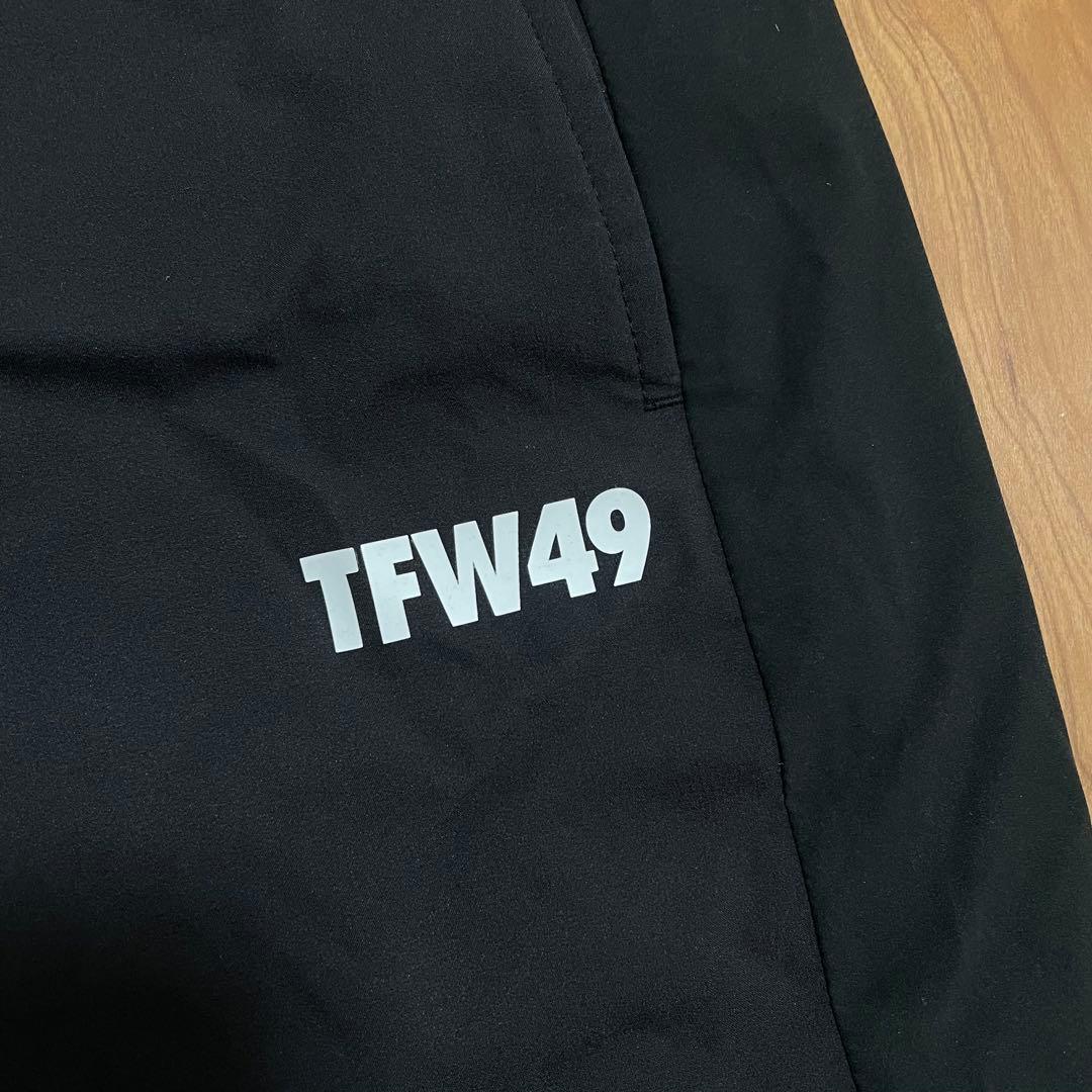 未使用　TFW49 ハイブリッド　ショートパンツ　ブラック　L ゴルフ