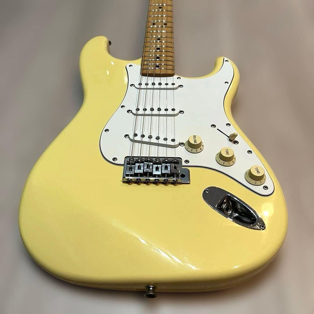ギター Fender Japan ST72 US Yellow White