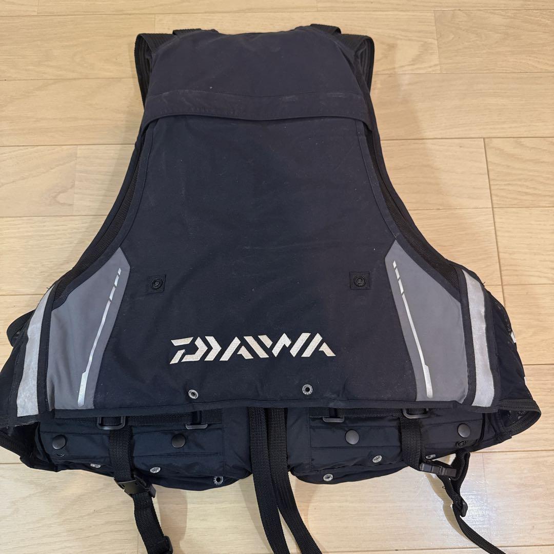 DAIWA DF-3605 フィッシングベスト ブラック ライフジャケット