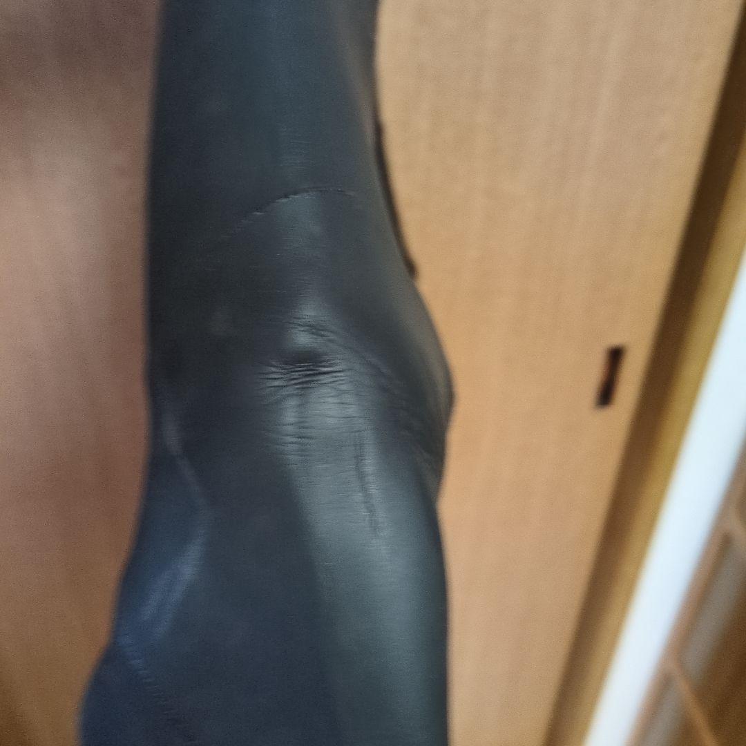 Billabong ブラック タッパー 背面ジッパー