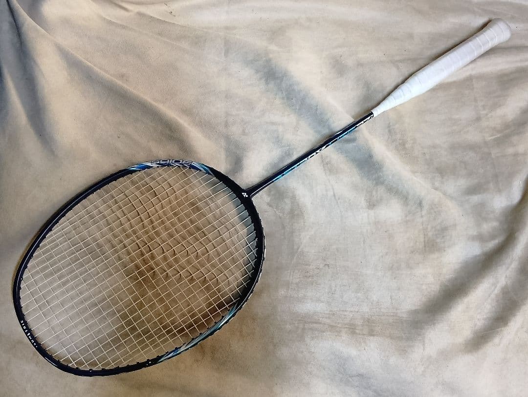 YONEX/ヨネックス ASTROX LITE 27i Nanomesh Neo