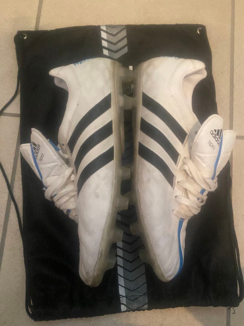 パティーク11Pro 内田篤人モデルadidas adizeroスパイクシューズ
