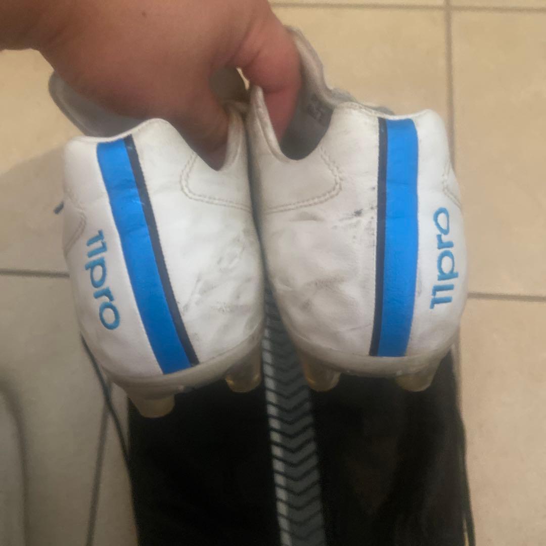 パティーク11Pro 内田篤人モデルadidas adizeroスパイクシューズ