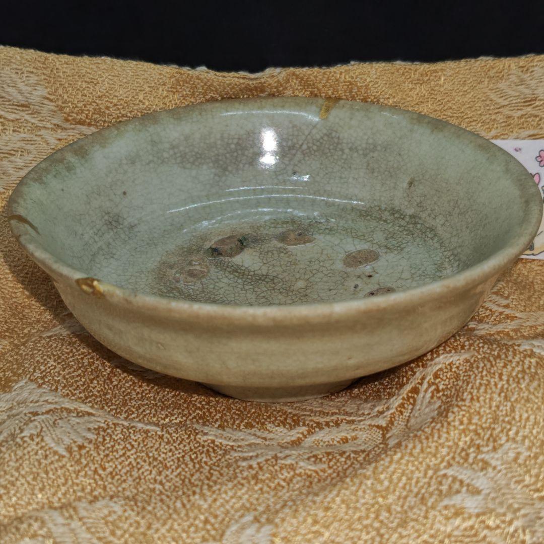 李朝堅手(白磁)平茶碗(元箱、包み古布付、繕い有り)