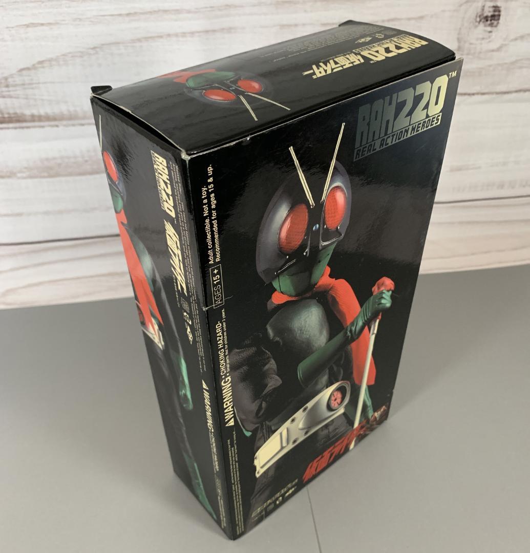 ☆彡【限定】　メディコムトイ　 仮面ライダー 旧1号　RAH220 DX