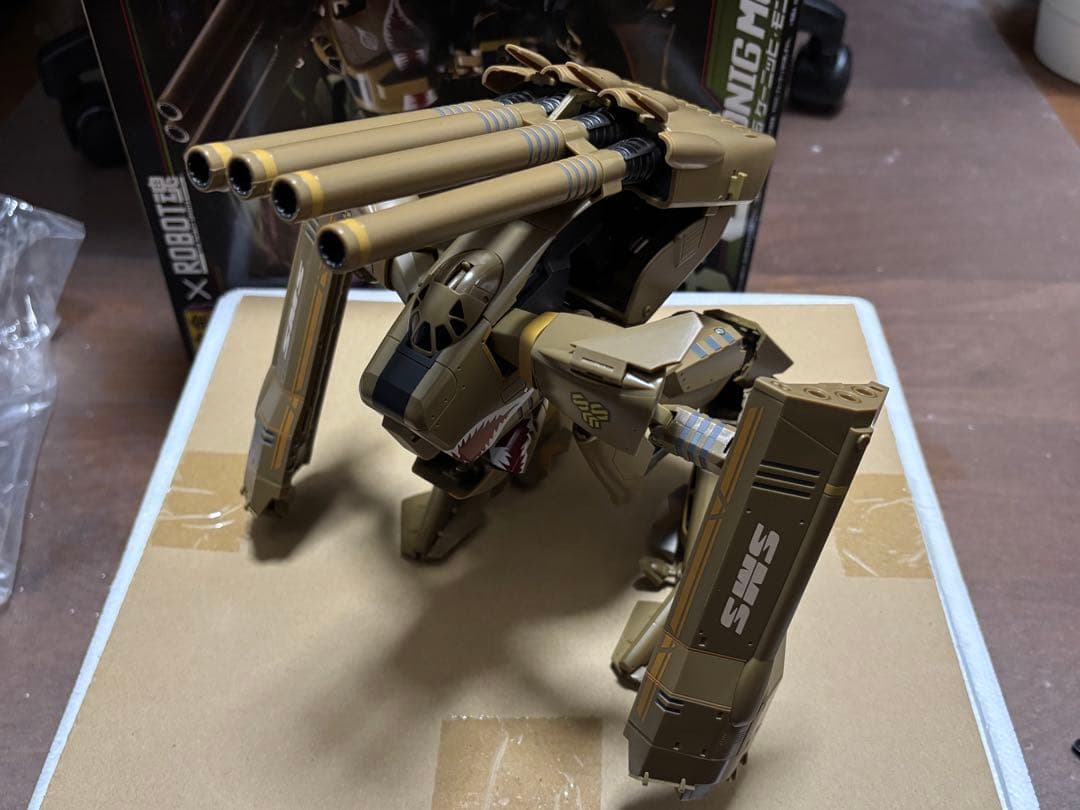 DX超合金 VB-6 ケーニッヒ・モンスター 「マクロスF」